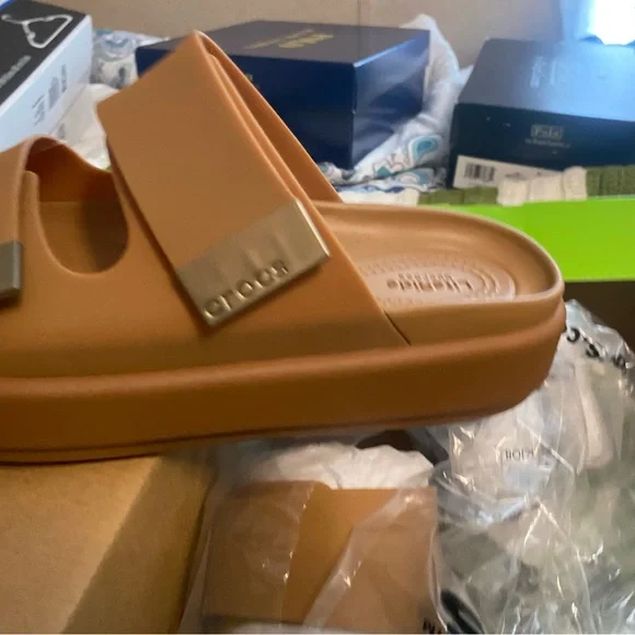 CROCS Tan Comfort Sandals with Smooth Finish - Picture 3 of 4